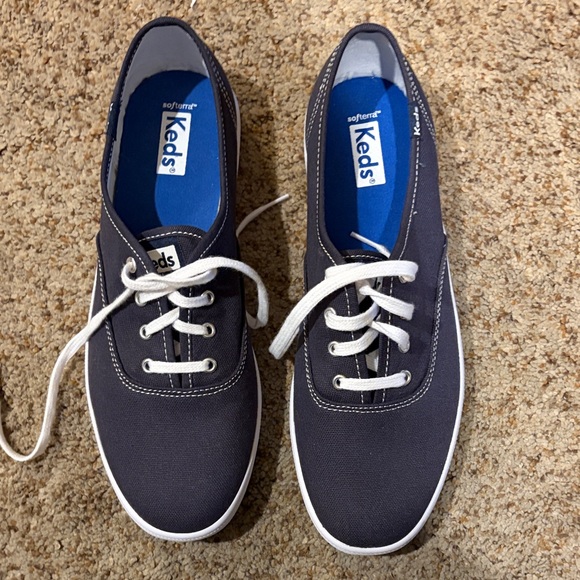 Keds Shoes - Keds Dark Blue Canvas Shoes with White Accents new size 7.5 W